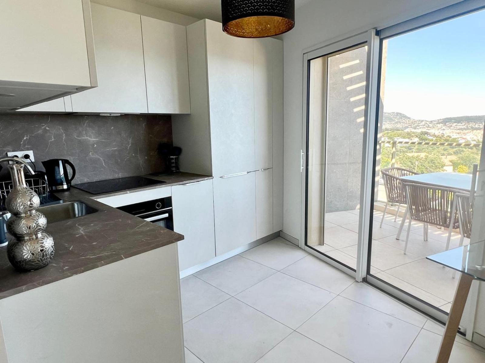 Panoramic Sea View Appartment Blue Pearl Nisa Exterior foto